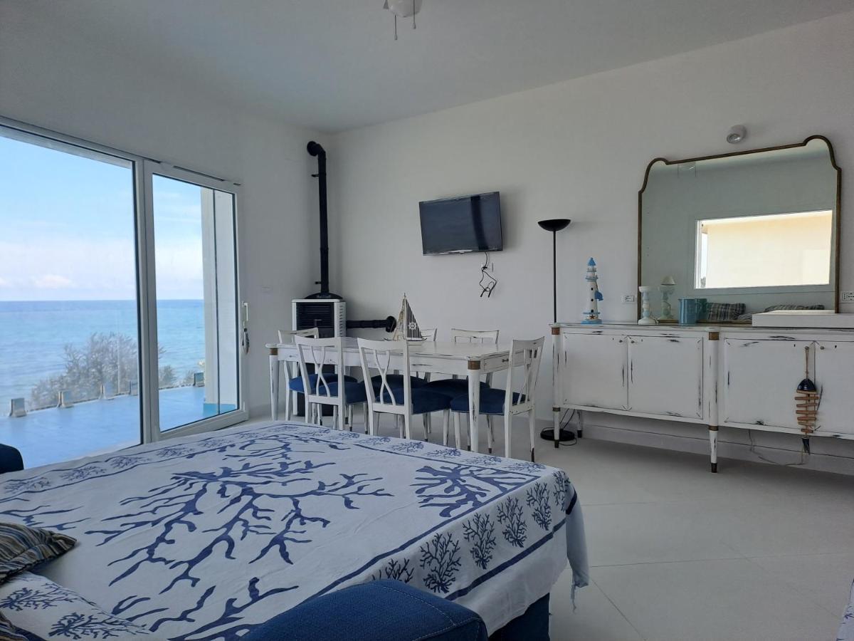 Blue Life, Sea-Luxury Rooms On The Beach Between Palermo And Cefalu' Casteldaccia Eksteriør billede