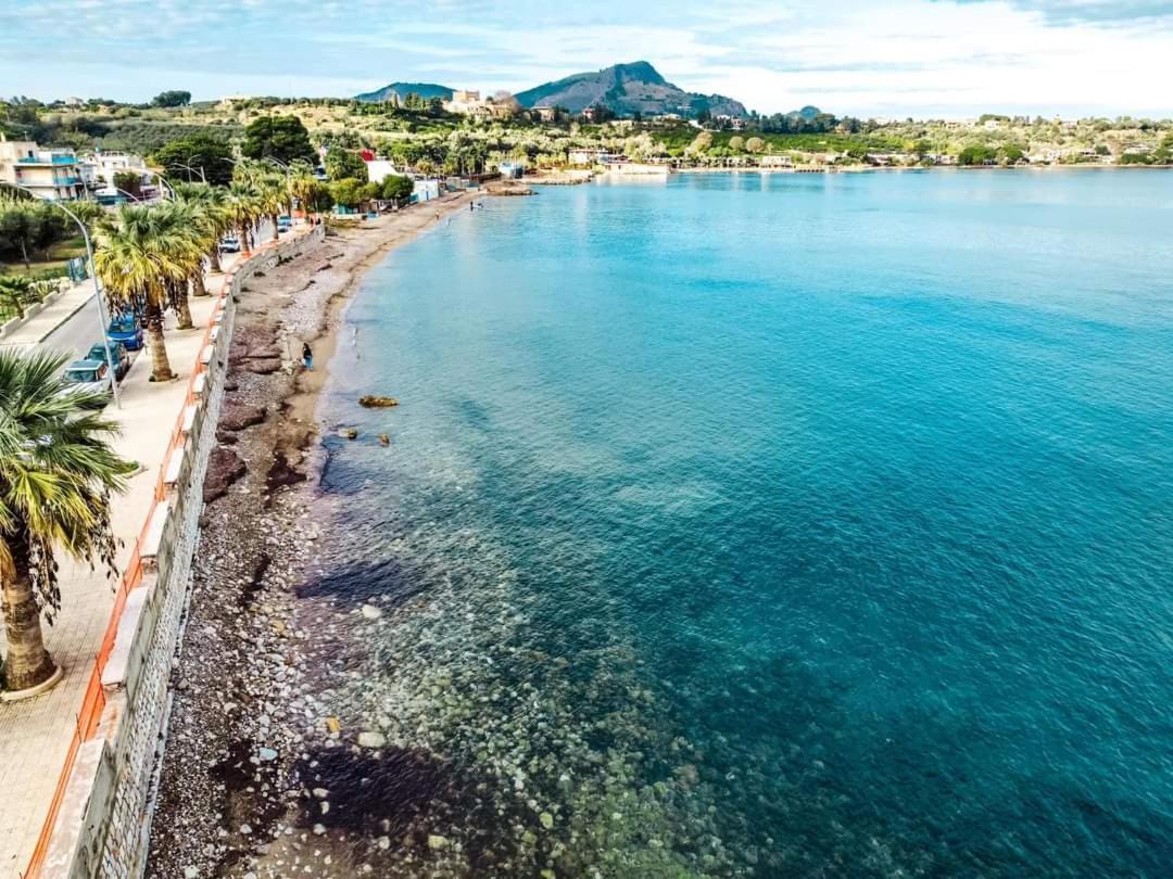 Blue Life, Sea-Luxury Rooms On The Beach Between Palermo And Cefalu' Casteldaccia Eksteriør billede
