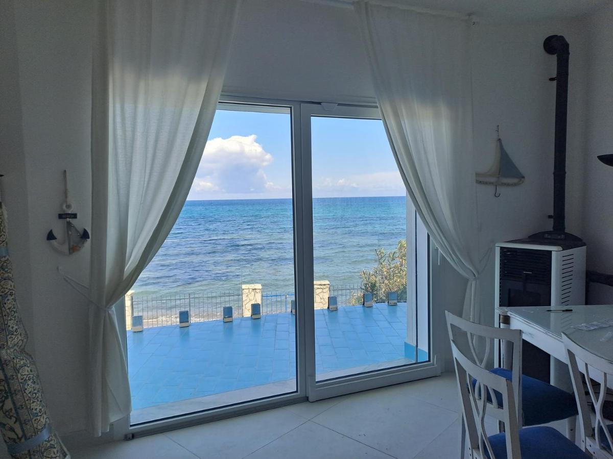 Blue Life, Sea-Luxury Rooms On The Beach Between Palermo And Cefalu' Casteldaccia Eksteriør billede