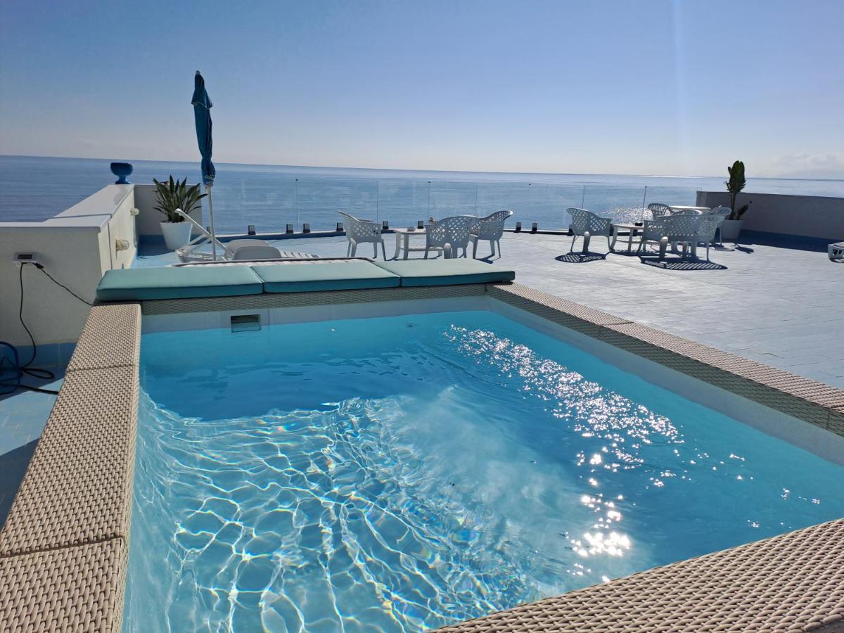 Blue Life, Sea-Luxury Rooms On The Beach Between Palermo And Cefalu' Casteldaccia Eksteriør billede