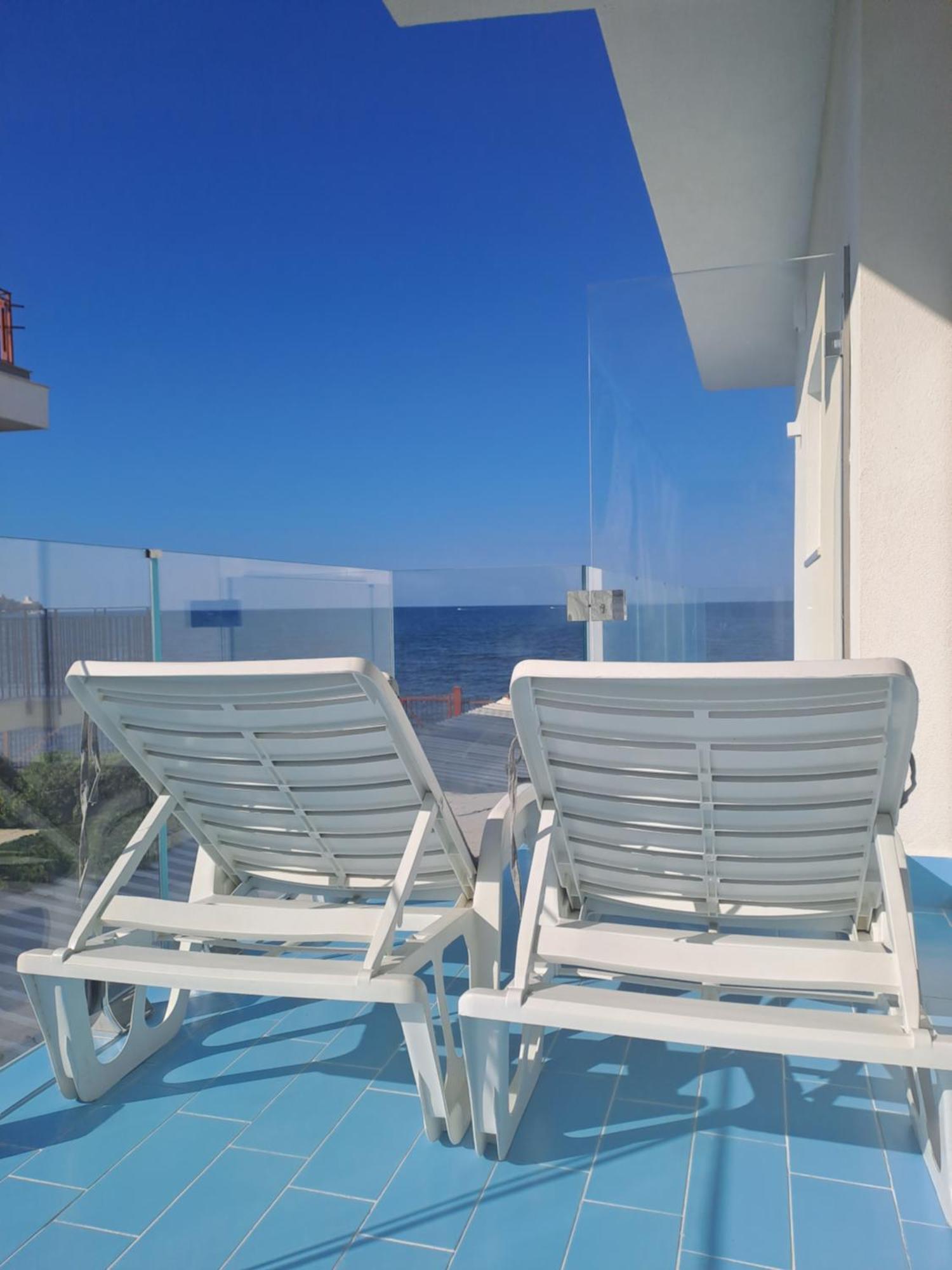 Blue Life, Sea-Luxury Rooms On The Beach Between Palermo And Cefalu' Casteldaccia Eksteriør billede